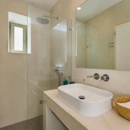 Summera Paros Chrisi Akti (Paros)