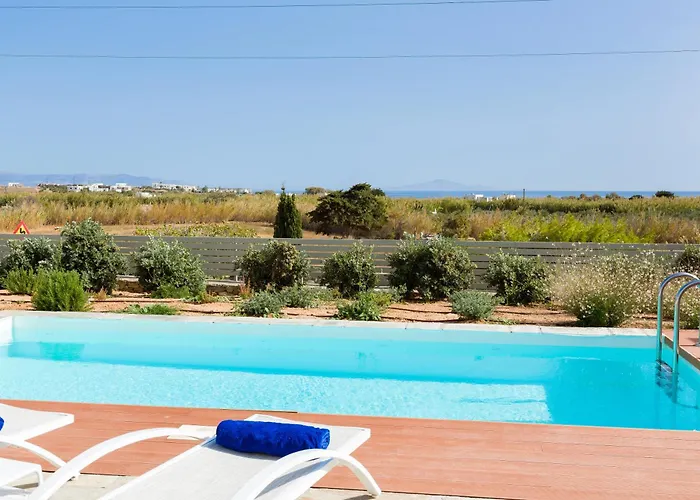 Summera Paros Willa *